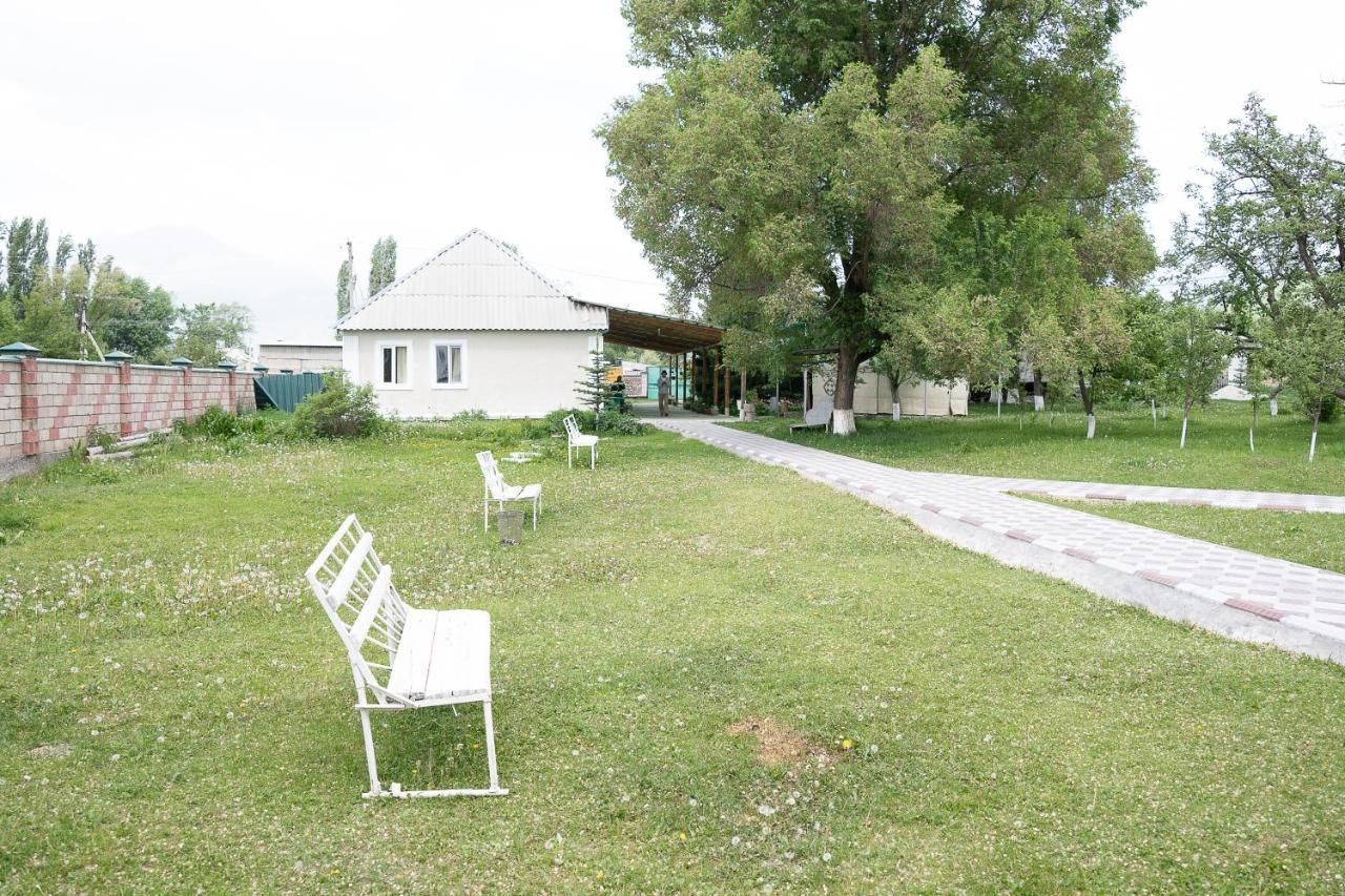 Guest House Jekshen Imeni Karla Marksa  ภายนอก รูปภาพ
