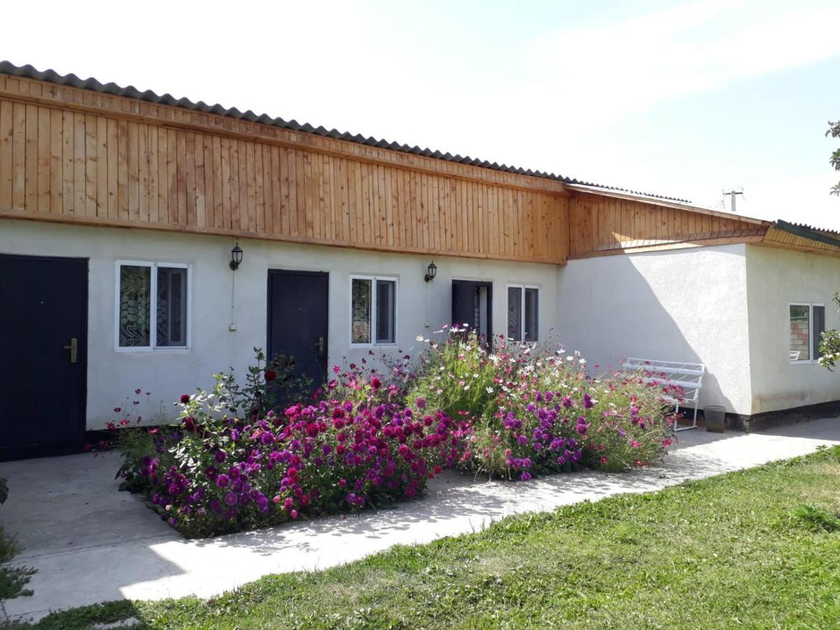 Guest House Jekshen Imeni Karla Marksa  ภายนอก รูปภาพ